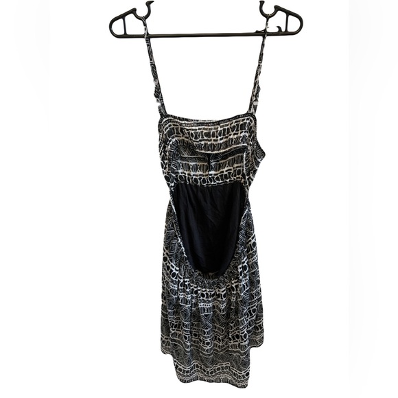 RARE Brandy Melville Flowy Low Open Back Black and White Boho Bohemian Dress OS - Picture 2 of 5
